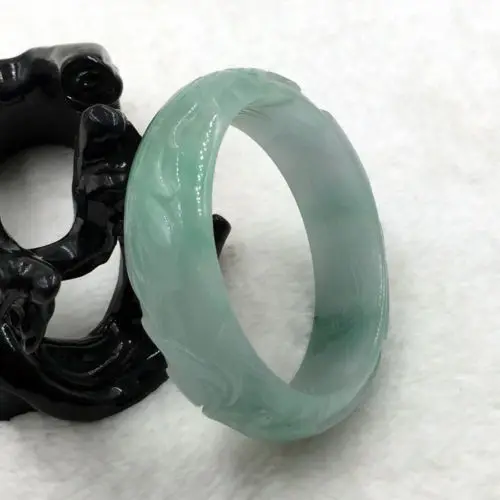 

01850 Vintage Chinese Hand-carved Green Jadeite Jade Gems Bracelet Bangle