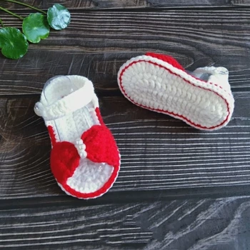 

QYFLYXUESummer sandals 0-1 year-old toddlers, air-permeable Princess shoes, flower soft-soled baby shoes