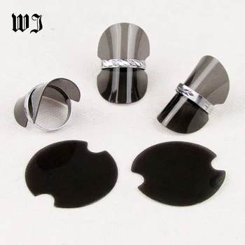 

Wholesale Jewelry Display Rack Cases 100pcs/lot Fashion Ring Displayer Sheets 5 Colors Plastic Rings Holder Bague Showing Stand