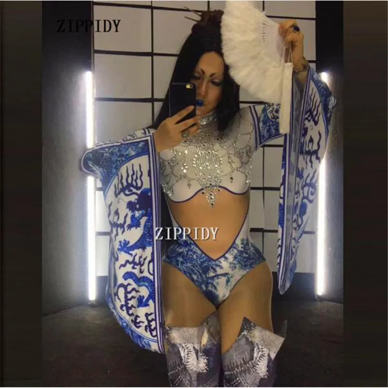 Glisten Stage Della Sexy Costume Femminile E Un Stampa Bianco Cinese Blu Tuta Porcellana Pezzo Del Argento Show Di Usura Strass Cantante Opn0p15w