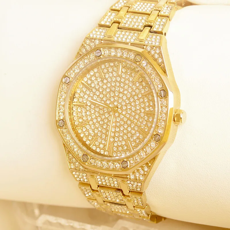 10101150586_1263037735