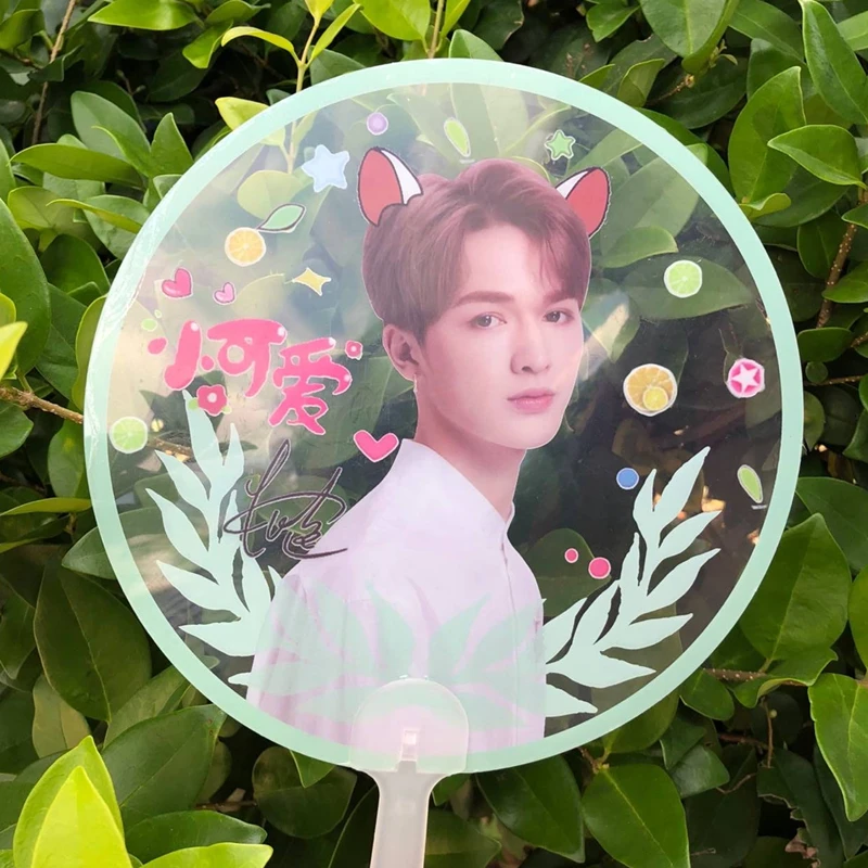 

50pcs Round shape Plastic Transparent Customized Hand Fan Logo printing picture personanized clear hand fans DIY Wedding Favors