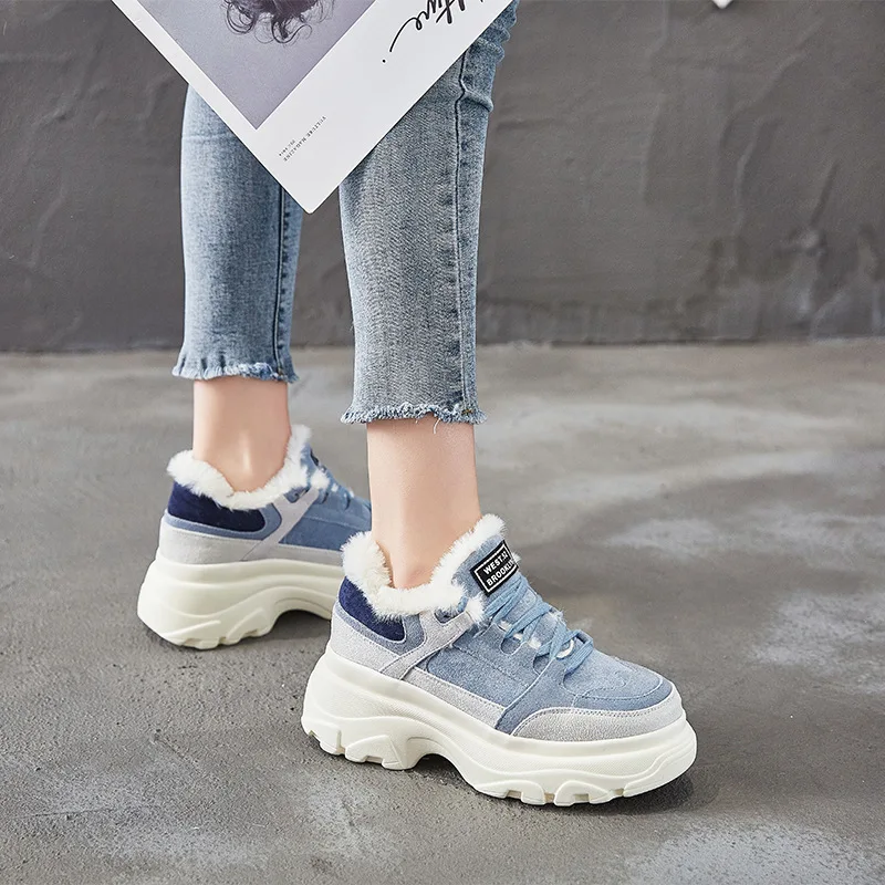 

2018 winter new fashion simple thick sole casual shoes women trend comfortable leather plus velvet warm flat shoes.