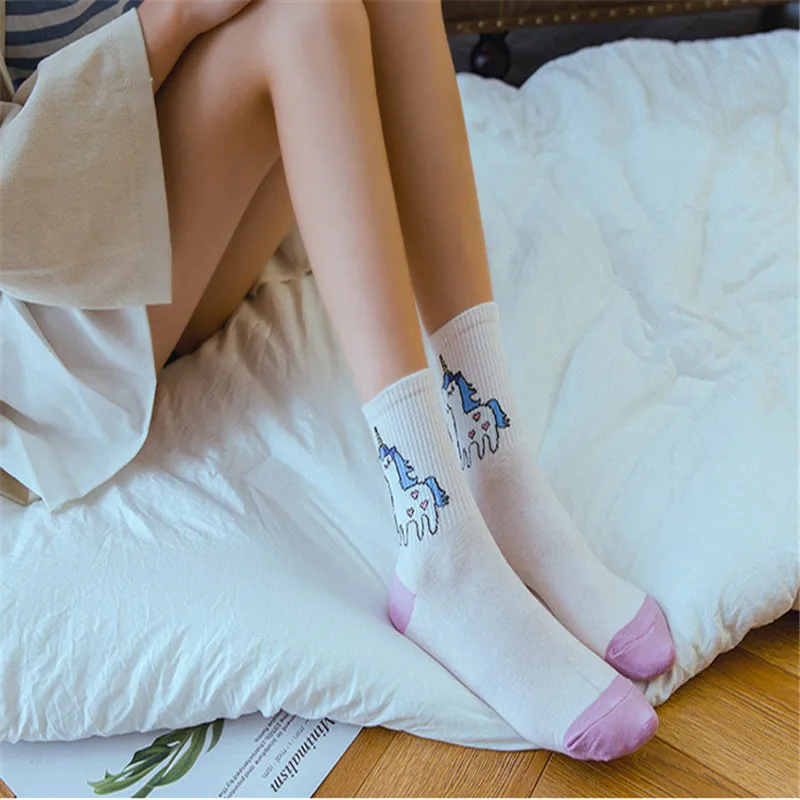 BONJEAN-1Pair-Unicorn-Socks-Women-Socks-Girls-Cotton-Casual-Funny-Socks-Lovely-Kawayi-Student-Comfortable-Funny (1)