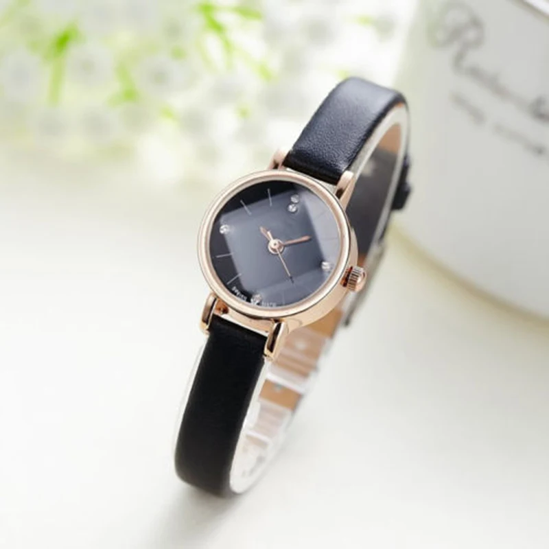 

Fashion Leather Girls Women Analog Elegant Watches Casual Simple Lady Quartz Wristwatches