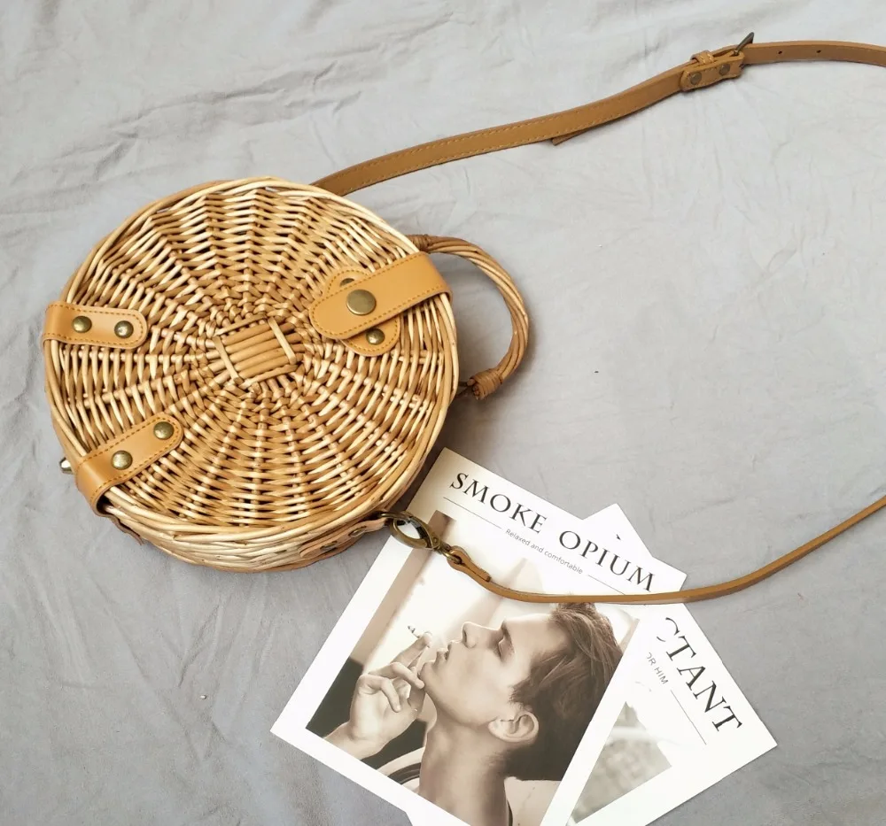 

2018 Women Bohemian Bali Rattan Beach Handbag Small Circle Straw Bag Lady Vintage Crossbody Handmade Kintted Shoulder Bags