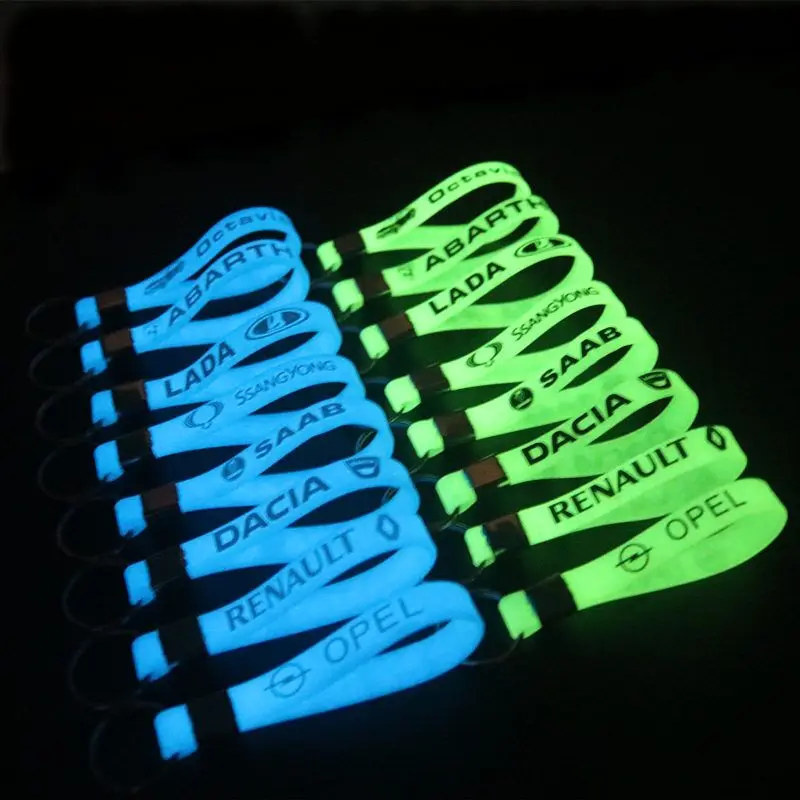 

Luminous Silicone Car sticker Key Ring For Renault Laguna 2 Duster Logan Clio 4 Captur Sandero Espace audi lada bmw