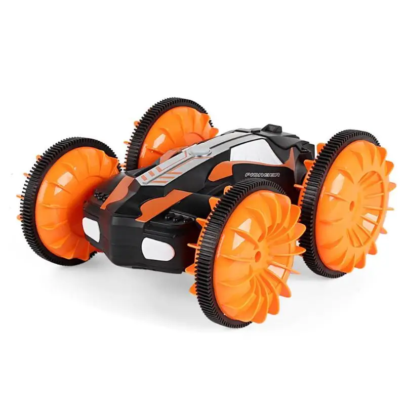 Вращение на 360 градусов RC автомобиль Вождение на воде и земле гусеничный рулон автомобиля игрушки вращающийся трюк игрушки гонщик - Цвет: Оранжевый