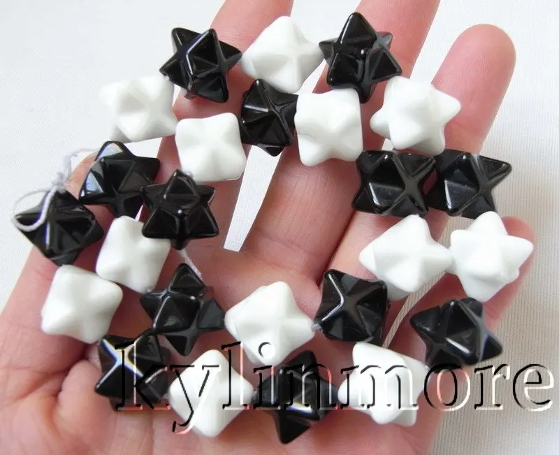 

12mm White Porcelain&Onyx Carved Square Beads 15.5