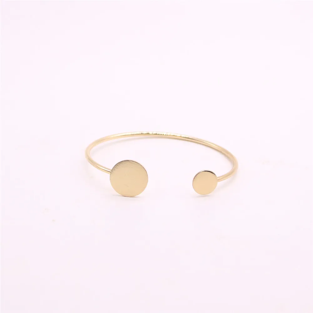 

Two solid circles bangles for girls Two-dimensional circular women bangles