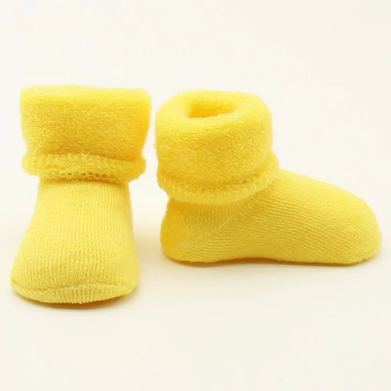 Милые хлопковые носки для малышей, 13 цветов Нескользящие плотные теплые носки для мальчиков и девочек зимние однотонные носки для новорожденных шерстяные носки для От 0 до 12 лет