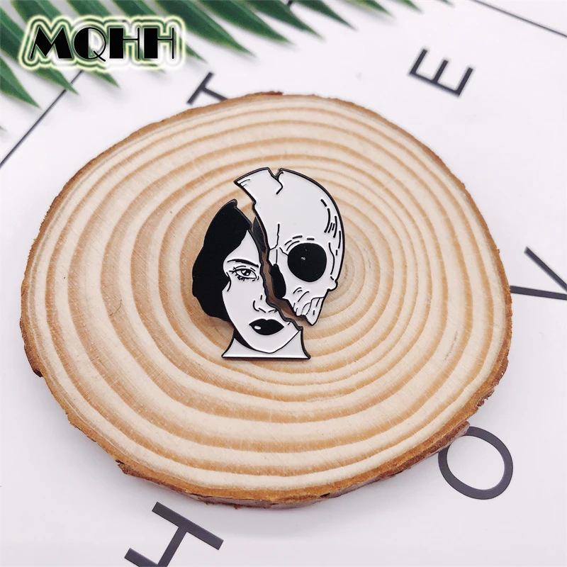 

Creative Stitching Skeleton Brooch Face Alloy Custom Badge Shirt Bag Pin Exaggeration Punk Accessories Jewelry Gift For Friends