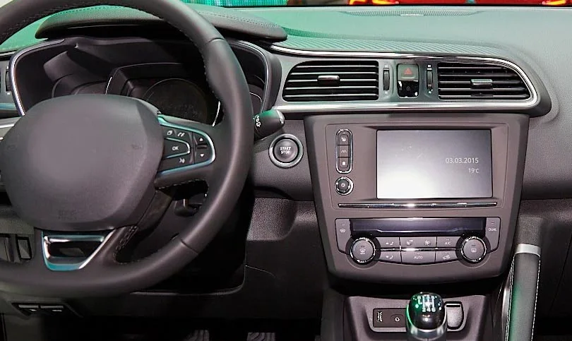 Renault Kadjar 2015 dashboard