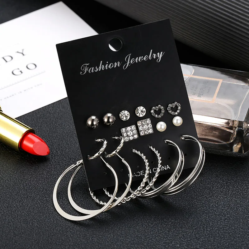 

Punk Geometric Round Circle Loop Earrings 2019 New Rhinestone Crystal Imitation Pearl Heart Stud Earrings Set for Women Gift