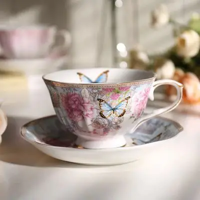 Горячая Распродажа английский цвета розового золота костяного фарфора кофейная чашка и блюдце набор полноценно день чайная чашка пастырской творческий красный чай блюдце - Цвет: 1