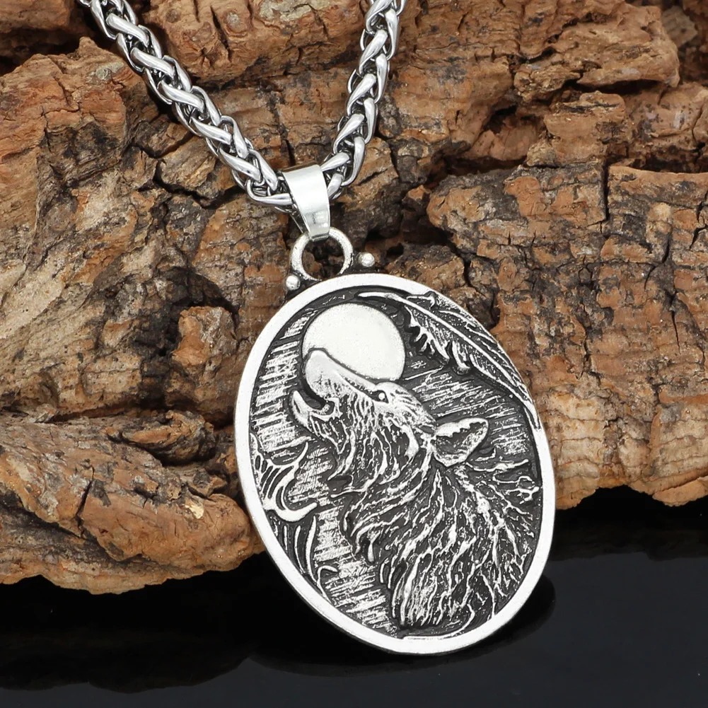 

Norse Viking odin wolf amulet Pendant Necklace