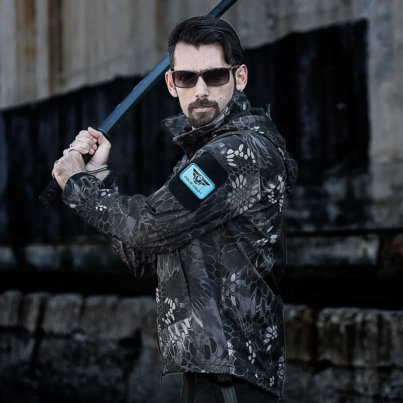 

Winter Outdoor Softshell Hiking Jacket Windstopper Climbing Clothing Waterproof Mountain Wear Jacket Military Jacket for Men