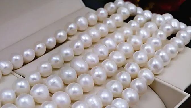 

AAA 24"8-9mm natural south sea white pearl necklace