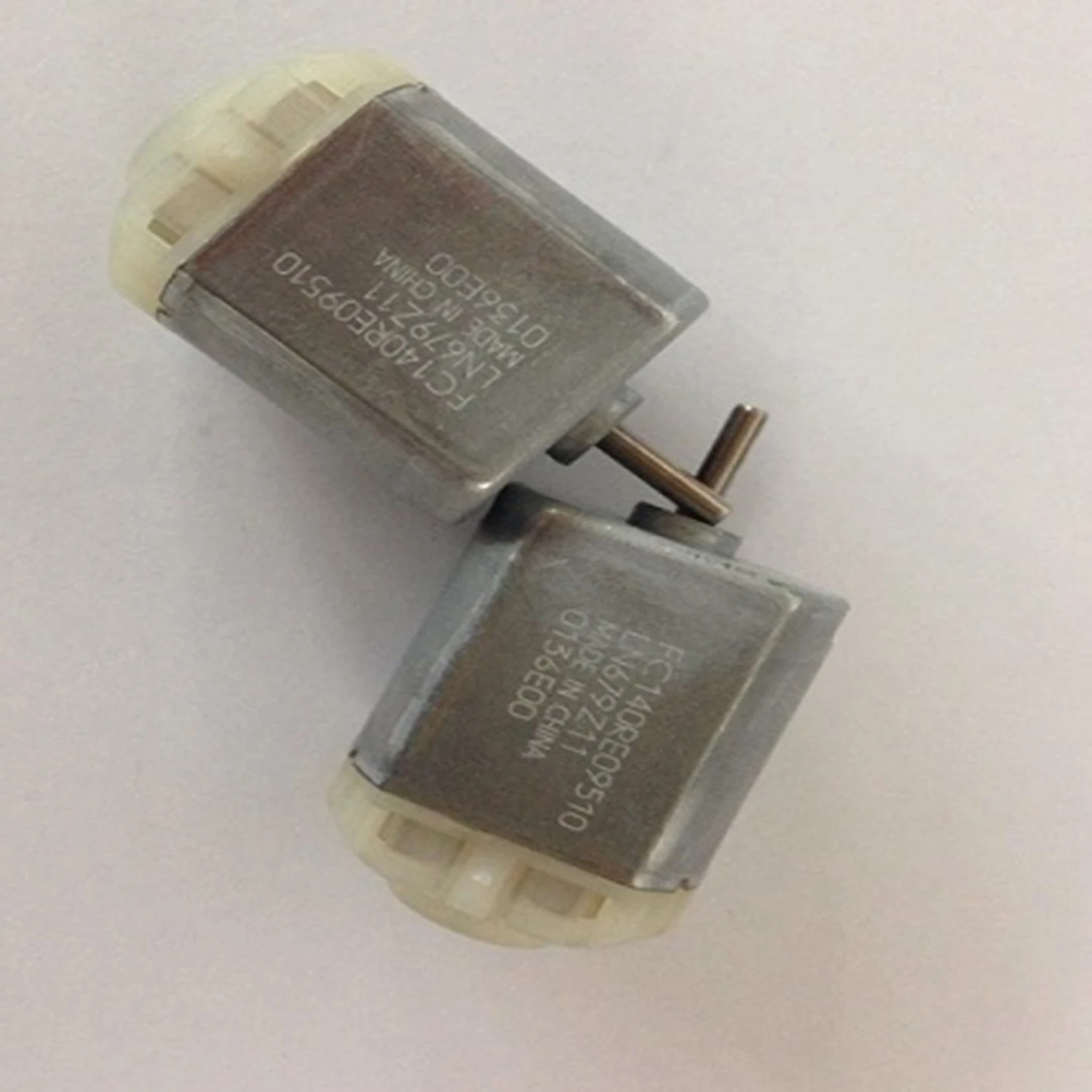 

Регулировка переднего осветительного вала автомобиля, FC-140RE-09510 двигателей, 12 В, с электрическим мотором