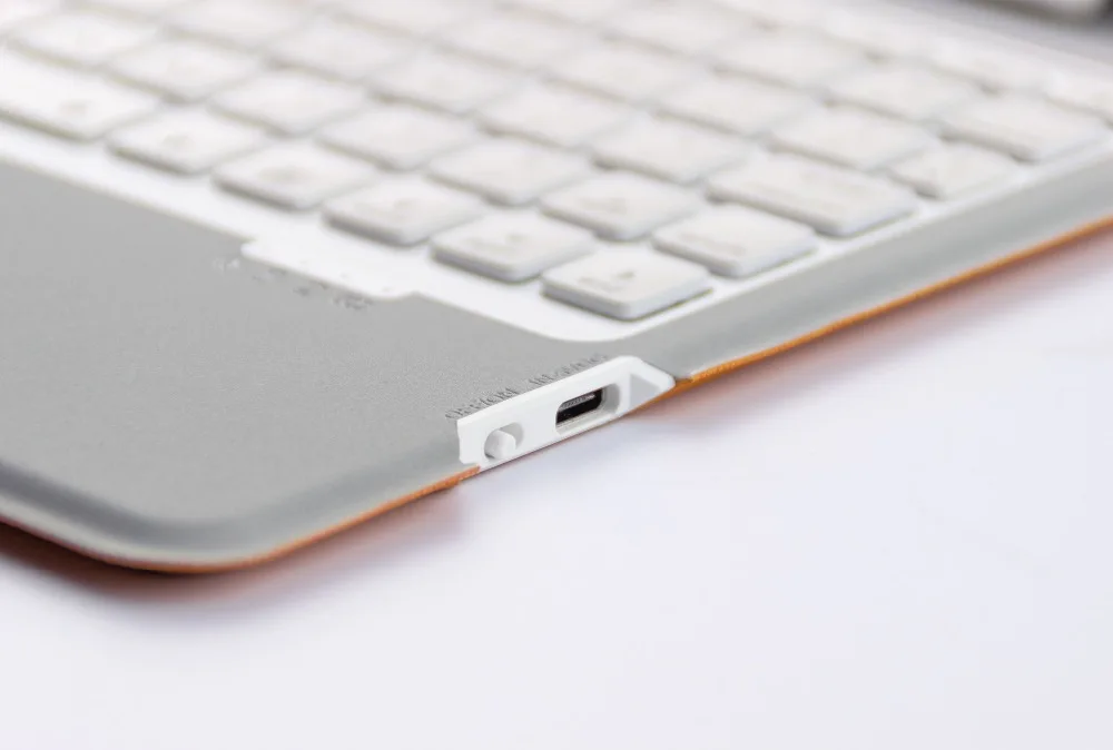 iPad Pro 11 inch Bluetooth keyboard case (74)