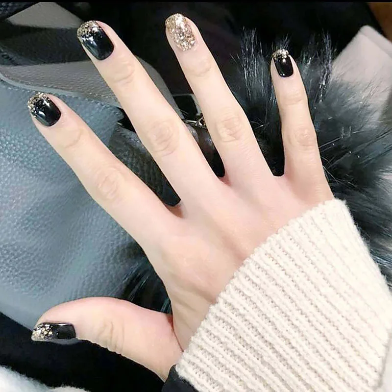 

Ladies Sexy Black Color Party Fake Nail Girls Short Size with Gold Big Sequins False Nail Summer Beauty Nail Art Tips with Glue