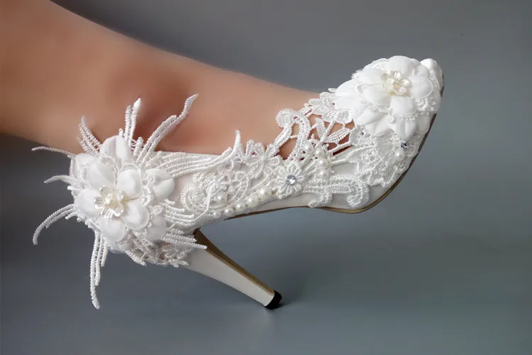 BaoYaFang/Новинка; белые кружевные туфли с цветочным узором; женские туфли-лодочки на высоком каблуке; женские свадебные туфли с открытым носком; модная обувь;