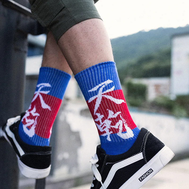 

Europe US network red tide socks [day dry matter dry] high tube skateboard hip hop tube couple cotton socks men