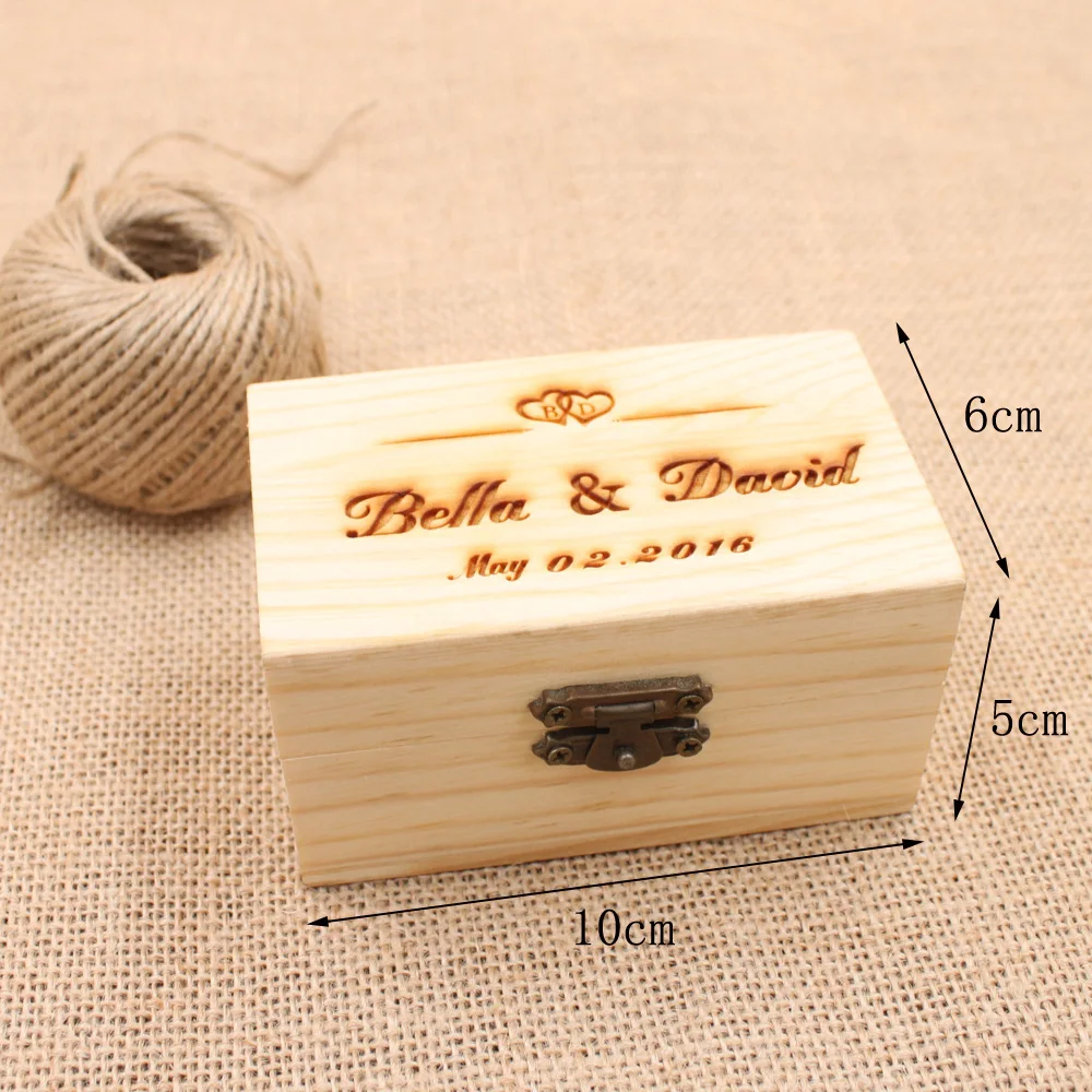 Заказная коробка для колец, выгравированные ваши названия, деревенская свадьба, индивидуальный подарок, персонализированная деревянная коробка для колец, коробка для свадебного кольца