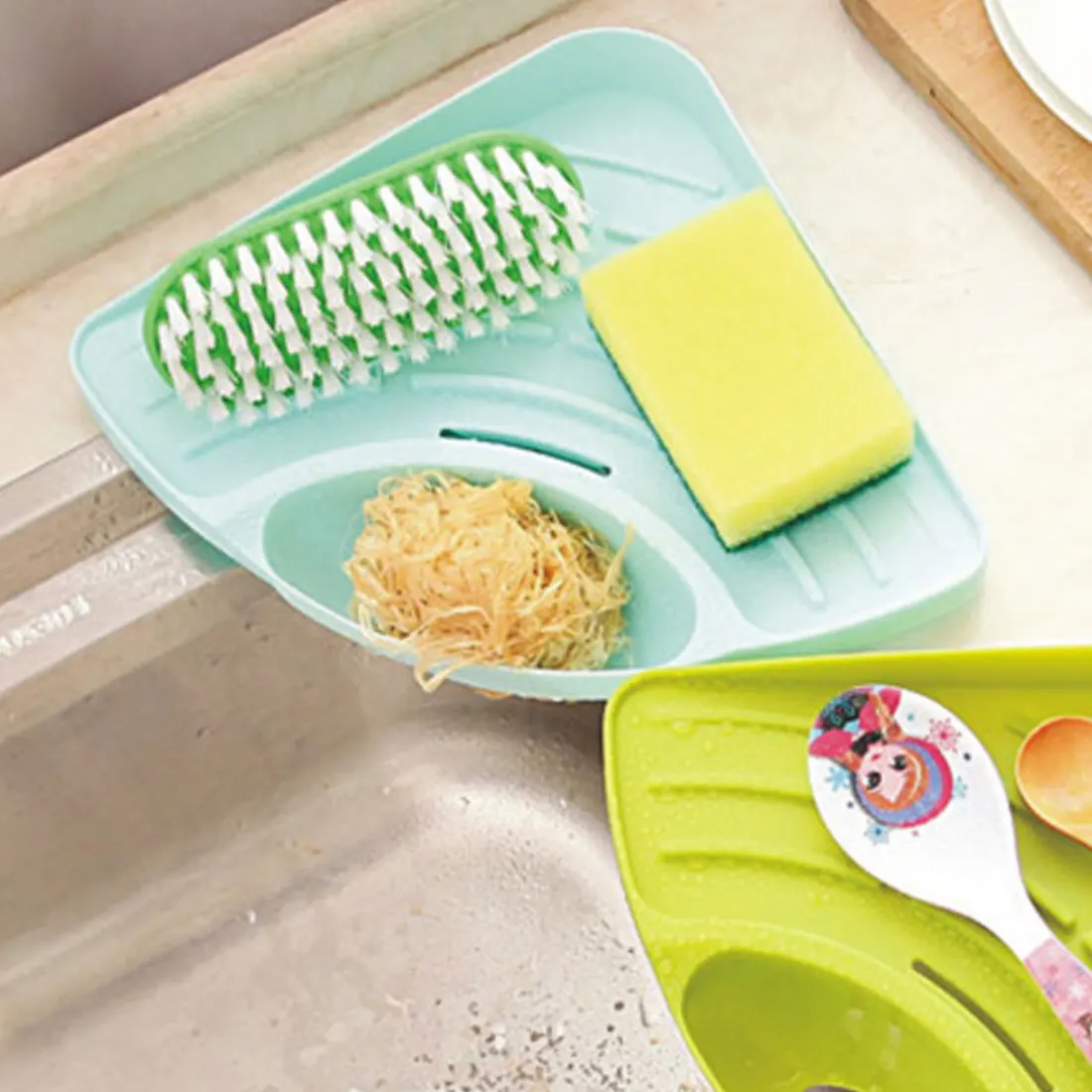 العملي المطبخ بالوعة الزاوية تخزين الرف الإسفنج حامل جدار الخيالة صينية منظم مطبخ الملحقات رف رف توابل