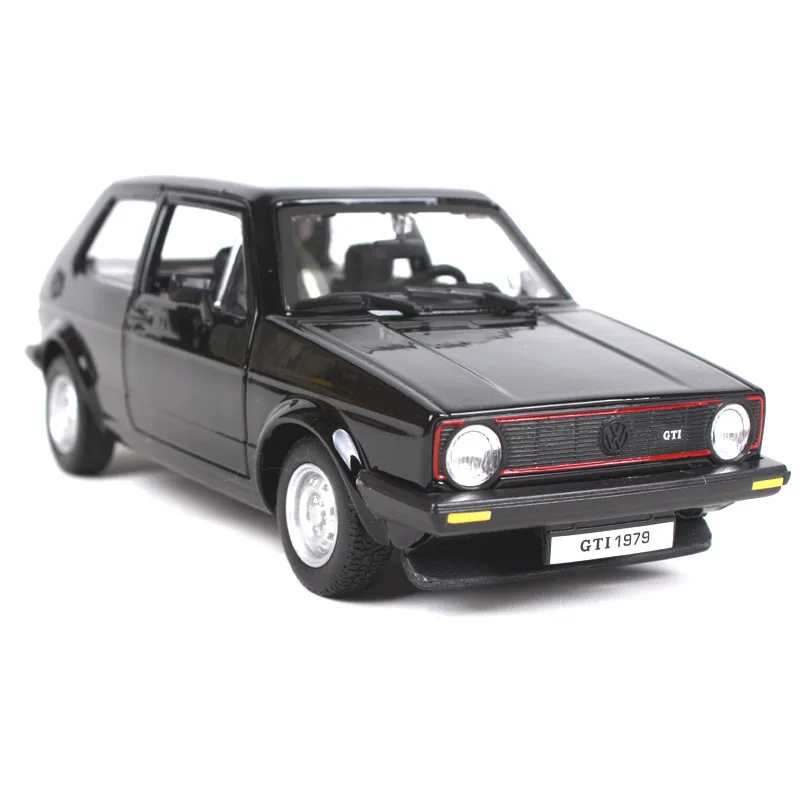 Модель гоночного автомобиля из сплава BBURAGO 1979 Glof GTI MK1 1:24 коллекционные модели