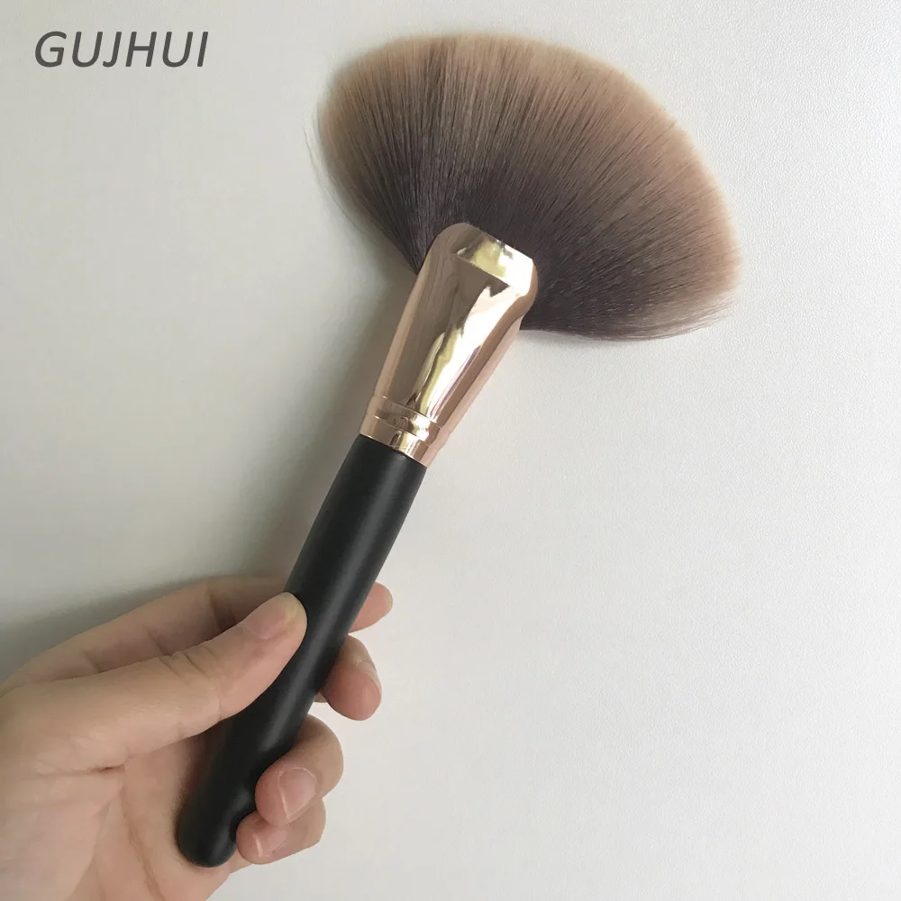 Brush for contour powder egholoser