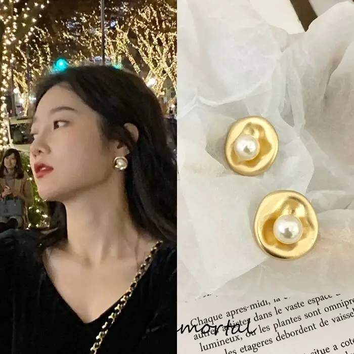 

Rongho New Pearl earrings for women Brincos Vintage metal Geometric round stud earring gold earrings bijoux 2019