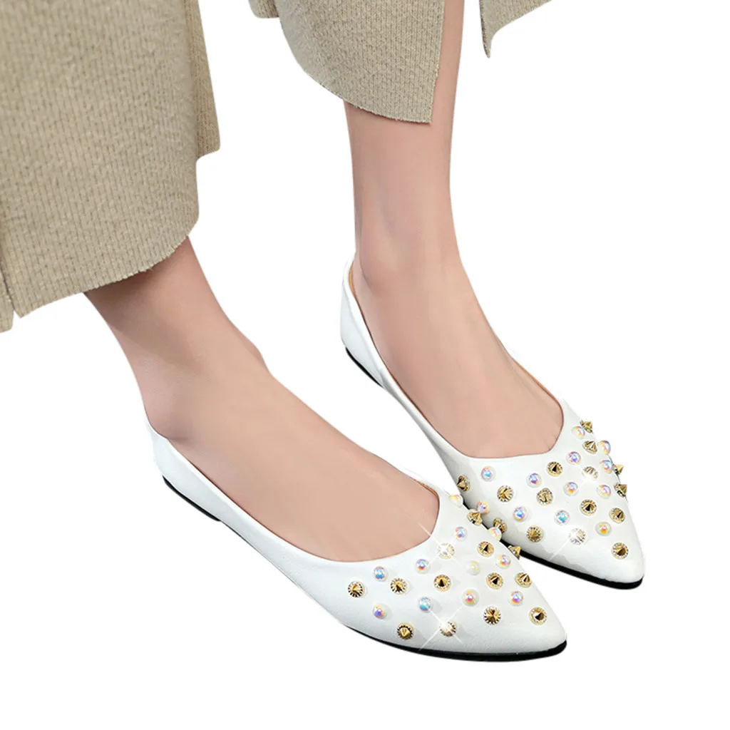 trending flat shoes for ladies