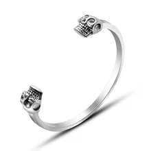 Fashion jewelry titanium steel bracelet,
Vintage open gothic double skull bracelet.
Titanium steel jewelry bangles