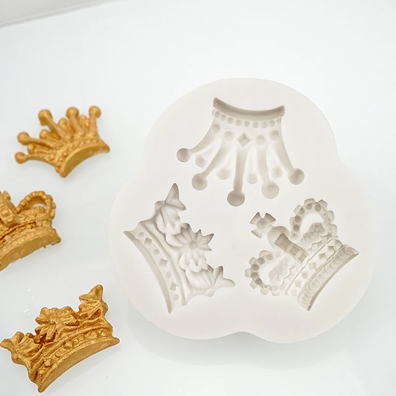 

3 Cavity Crown Silicone Mold Fondant Mould Cake Decorating Tools Chocolate Gumpaste Mold, Sugarcraft, Kitchen Accessories