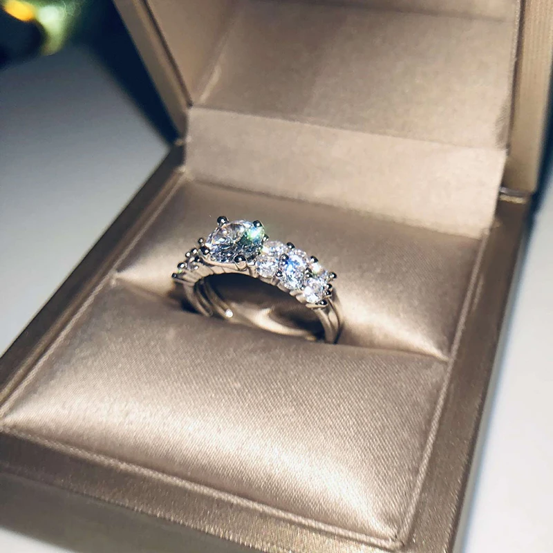 

Luxury White Zircon Wedding Ring White Gold Color Engagement Rings For Women Fashion Jewelry 2019 New Arrival,Withiout Box