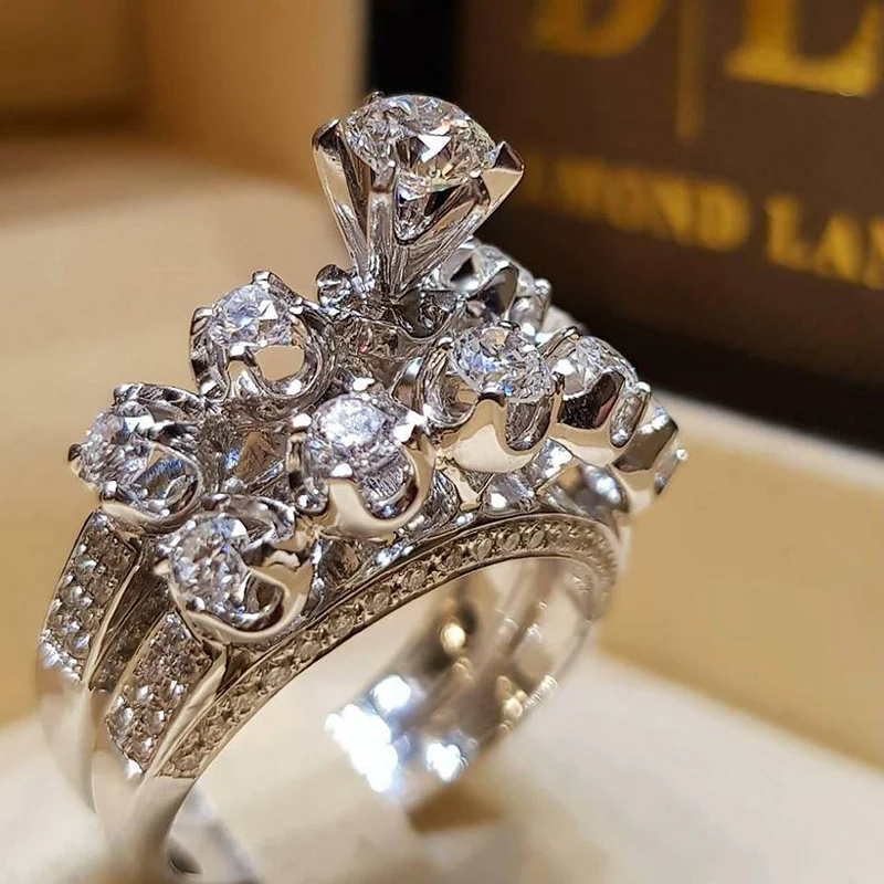 

Tisonliz Luxury Crystal Wedding Rings for Women Female 2Pcs/Set Silver Couple Finger Engagement Love Rings Fashion Jewelry Gift
