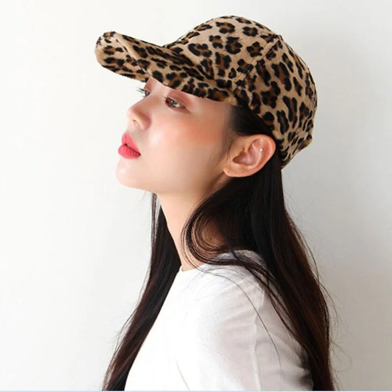 

Leopard Baseball Cap Hat Snapback Cap Females Outdoor Warm Fashion Winter Gorras H35