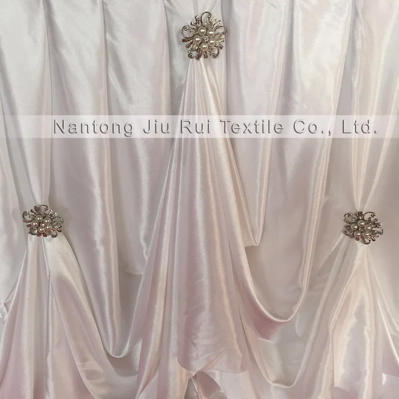 1 piece 10ft L * 30 Inch H New Design Ice Silk Table Skirting Table Skirt With Luxury Diamond Pearl Brooch For Wedding Decor