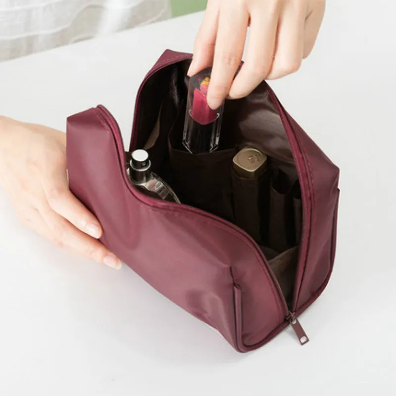 التجميل حقيبة الضروريات Mulheres Maquiagem أكياس للنساء 2019 Maleta دي Estojo اجتماعيون المنظم ماكياج مربع Bolsas الأنثوية