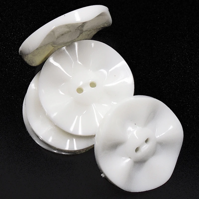 

ZIEENE 10PCs 20PCs White 34mm Round Plicated Big Plastic Buttons 2 Holes Sewing Scrapbooking For Women Clothes Hat Coat Handmade