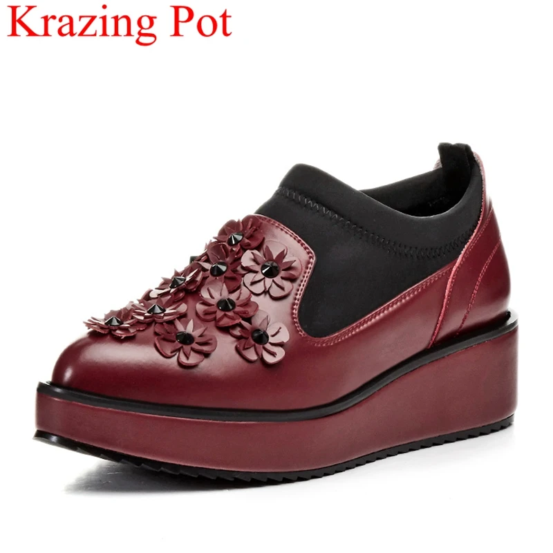 

2018 fashion cow leather flower rivet wedge women pumps concise sweet office lady elegant sneaker slip on party casual shoe L1f1