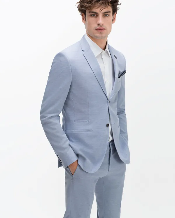 trajes-Zara-Primavera-Verano-corte-entallado-600x744