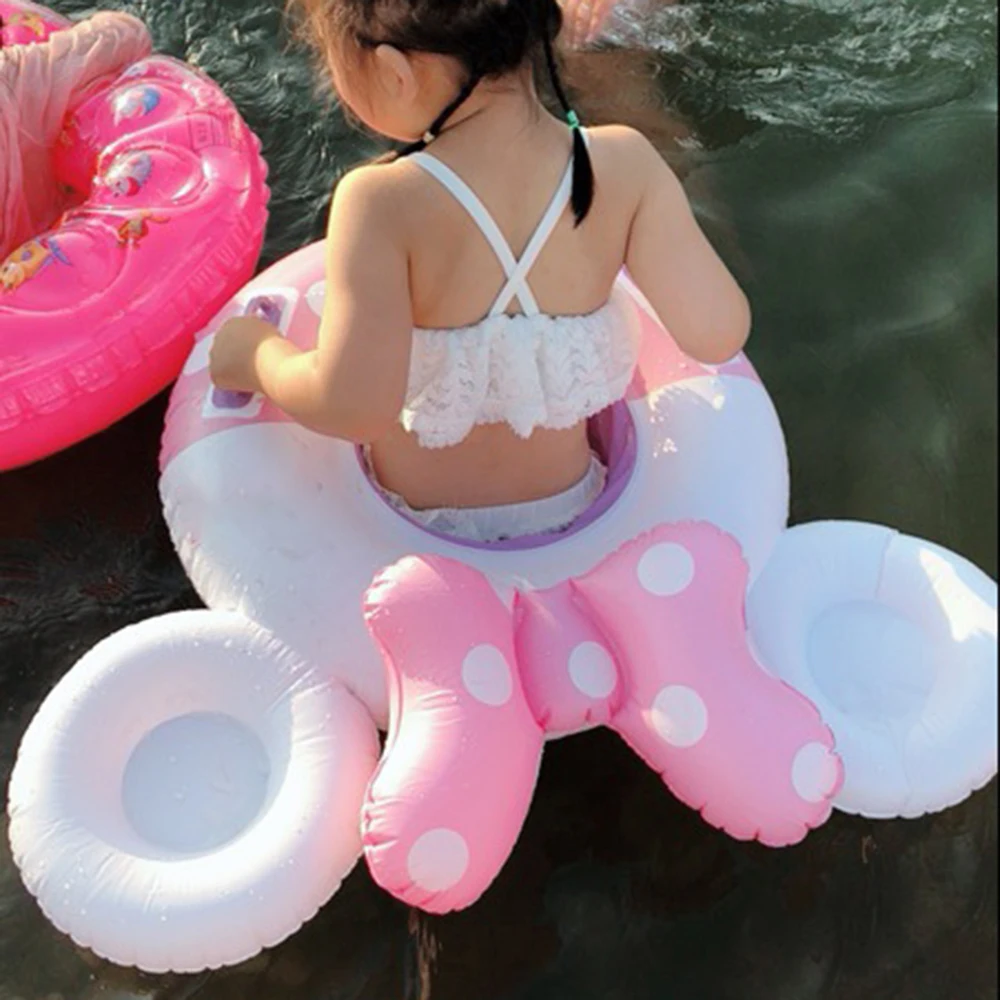 bonito piscina flutuador brinquedos