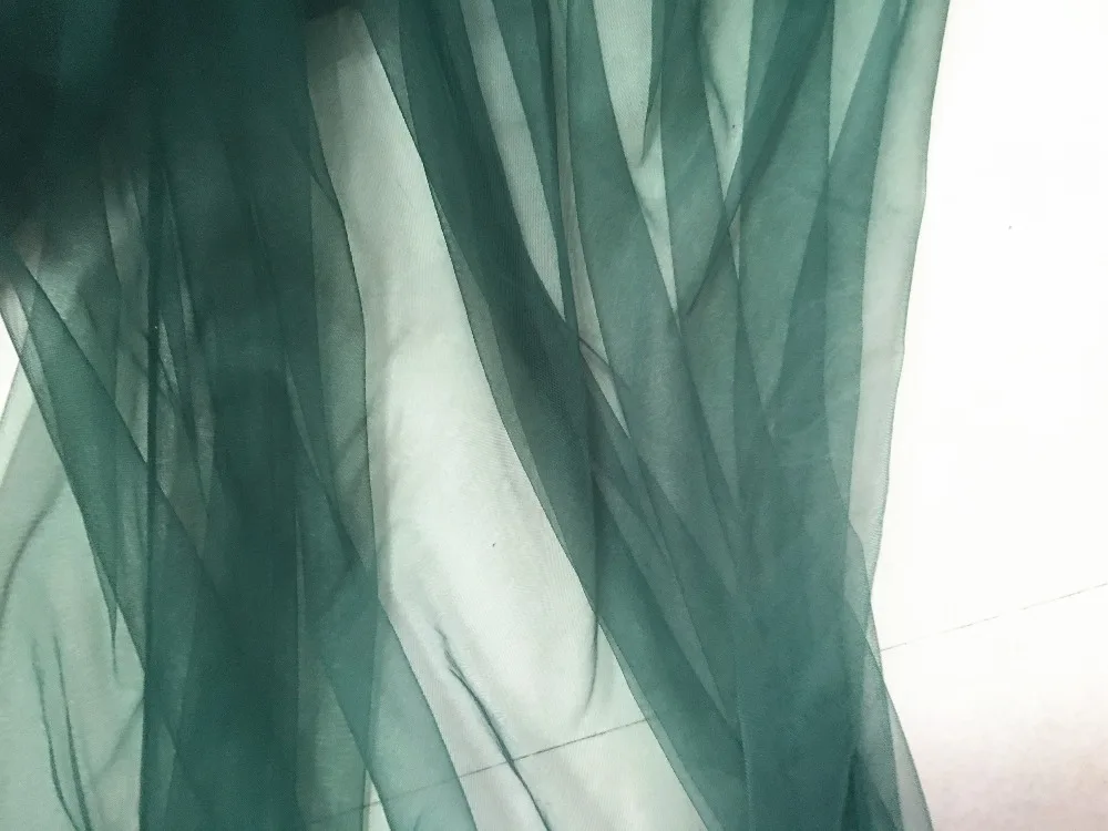 

160cm wide 30yard/lot emerald green color soft fine tulle tiny hole mesh tissue good quality for wedding dress skirt blouse tutu