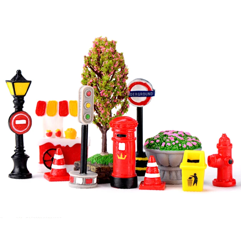 

Mini Craft Figurine Street light road cone sewer Bridge grass pool mushroom pig Garden Ornament Miniature Fairy Garden Decor
