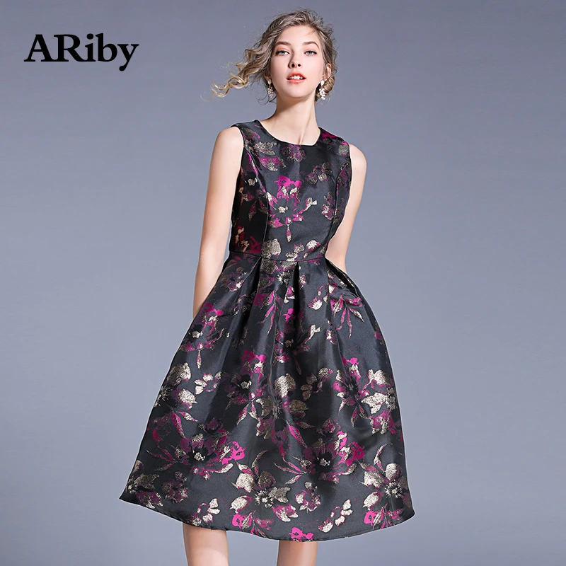 Plus Size Maxi Party Dress 2019 Summer New Fashion Vintage Women Temperament Printed Sleeveless Dress Ball Gown O-Collar Dress