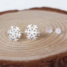 DoreenBeads женские медные серьги-гвоздики серебристого цвета Рождественская Снежинка 10 мм(3/") x 9 мм(3/8"), 1 пара