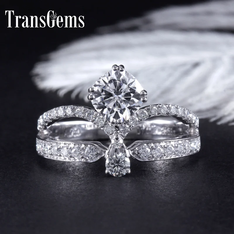 

Transgems Solid 14K 585 White Gold Center 1ct 6MM Cushion Cut F Color Moissanite Bridal Engagement Ring for Women with Accents