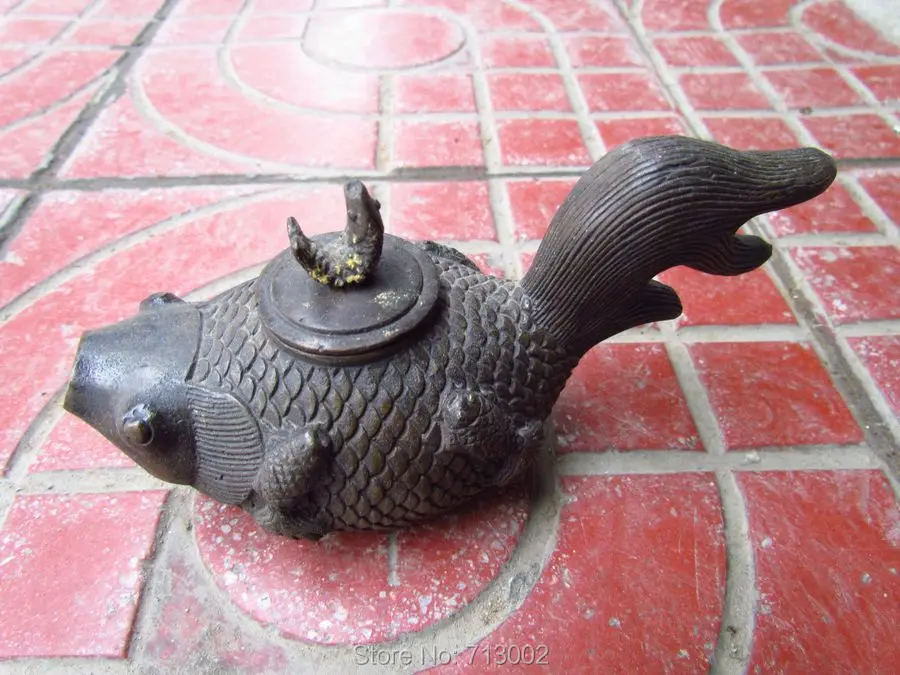 

Old Bronze Fish Shape flagon Stoup Chinese in ancient times Signed Apotropaion